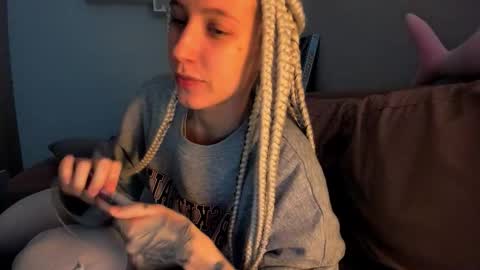    online show from 29, 9, 2025