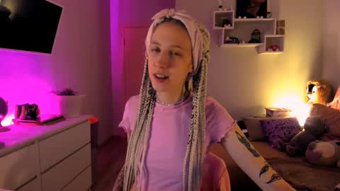    online show from 11, 10, 2025