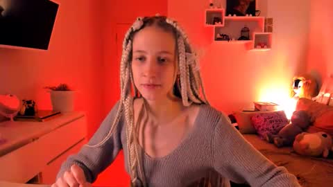    online show from 12, 10, 2025