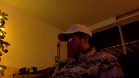 Snapshot of skyisthelimit1995 chatting on 18, 12, 2025 skyisthelimit1995 online show from 18, 12, 2025