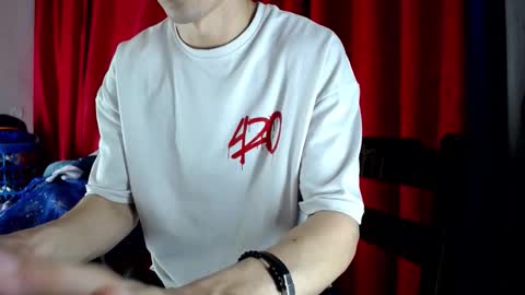 Snapshot of skyler_wild chatting on 4, 3, 2026 Skyler online show from 4, 3, 2026