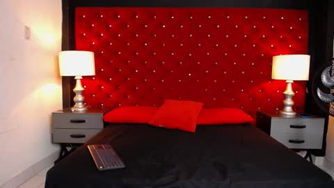 SKYLERBIGXXX online show from 7, 11, 2025