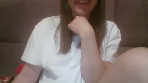 Snapshot of sladkiegubki chatting on 21, 2, 2025 Sladkiegubki online show from 21, 2, 2025