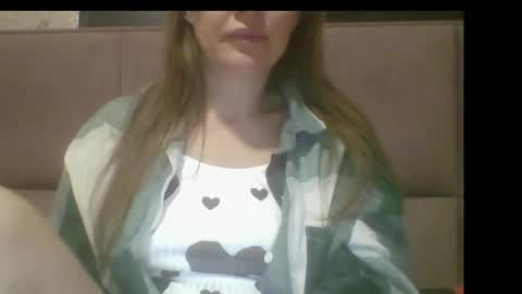 Snapshot of sladkiegubki chatting on 30, 10, 2025 Sladkiegubki online show from 30, 10, 2025