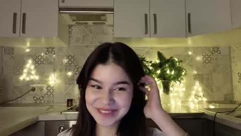 Snapshot of sladkoezka chatting on 16, 12, 2025 Katya online show from 16, 12, 2025