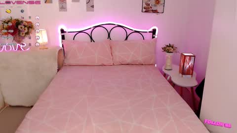 Queen Cyrine online show from 9, 3, 2025