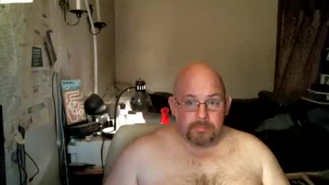 Snapshot of slavejim518 chatting on 4, 4, 2026 slavejim online show from 4, 4, 2026