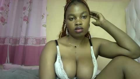 Snapshot of slayslay002 chatting on 15, 12, 2024 Rose online show from 15, 12, 2024