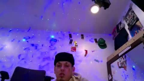 Sleazyycarlitx online show from 12, 11, 2025