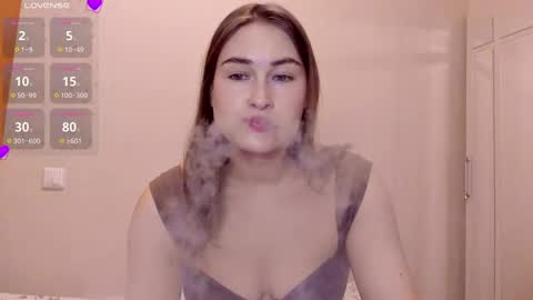 Snapshot of sleeeepy_af chatting on 8, 1, 2025 Alice online show from 8, 1, 2025