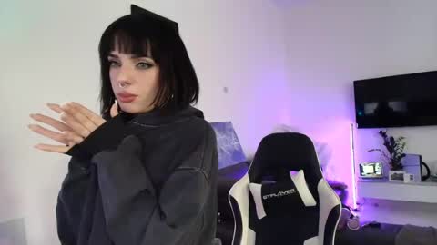 sleeperly online show from 27, 7, 2026