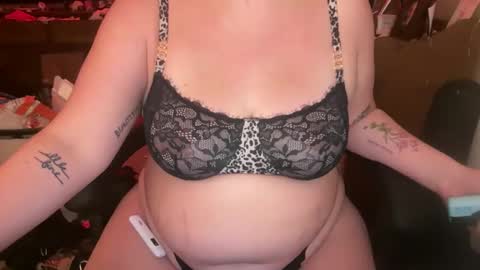 Snapshot of sleepyangel222 chatting on 22, 10, 2025 sleepyangel222 online show from 22, 10, 2025