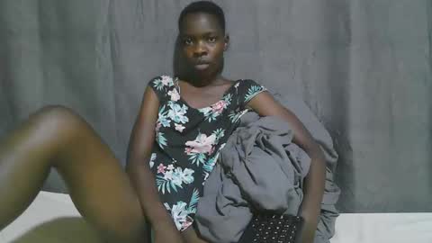 Snapshot of slender_queen chatting on 18, 1, 2026 slender_queen online show from 18, 1, 2026