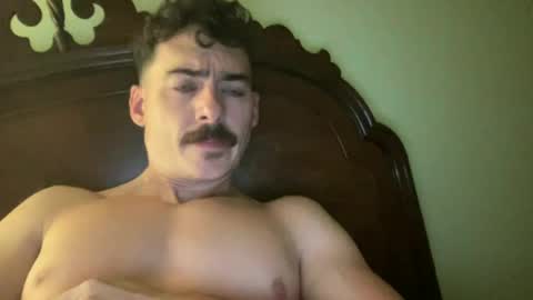 Snapshot of slickmass chatting on 7, 7, 2026 SlickMass online show from 7, 7, 2026