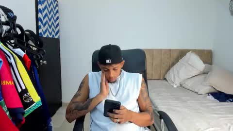 Snapshot of slim_master12 chatting on 20, 12, 2025 slim_master12 online show from 20, 12, 2025