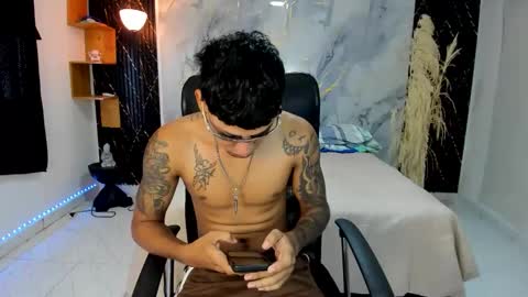 slim_master12 online show from 19, 4, 2026