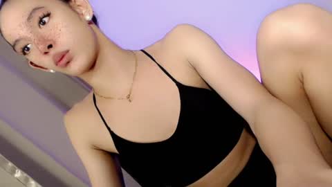 Snapshot of slimgirl_patricia chatting on 11, 7, 2026 Pat online show from 11, 7, 2026
