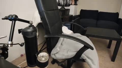 Snapshot of slimguerrilla chatting on 31, 12, 2024 Slimguerrilla online show from 31, 12, 2024