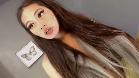 slut4attention online show from 3, 5, 2026