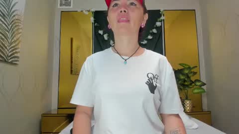 Paola  online show from 19, 2, 2025