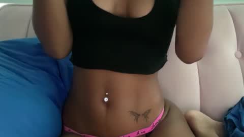 Snapshot of sluttyandsmall chatting on 16, 10, 2025 Jade online show from 16, 10, 2025