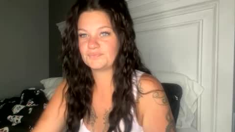 Snapshot of sluttycouple840 chatting on 4, 8, 2026 sluttycouple840 online show from 4, 8, 2026