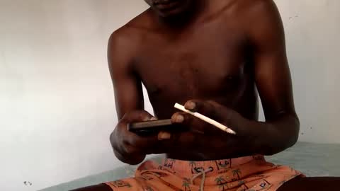 Snapshot of sluttydarkcadbourry2002 chatting on 17, 3, 2026 Skillibengisaadboy online show from 17, 3, 2026