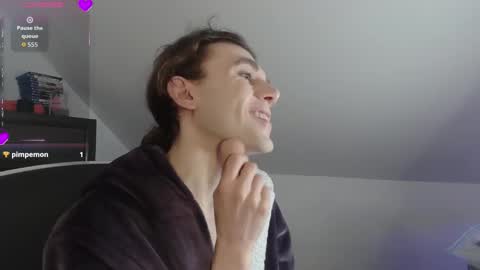 Natsu online show from 1, 12, 2025