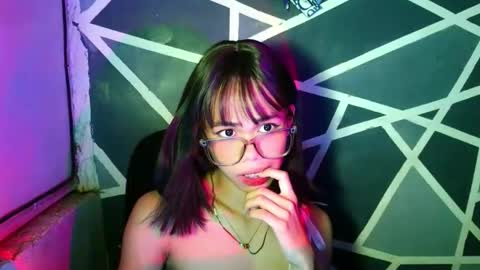 sluttypatotie online show from 30, 4, 2026