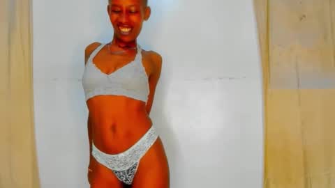Sexyslutt online show from 15, 2, 2026
