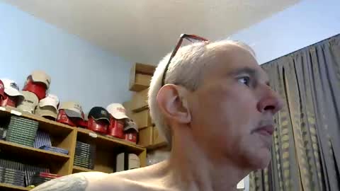 Snapshot of sluttyslave81 chatting on 20, 5, 2026 sluttyslave81 online show from 20, 5, 2026