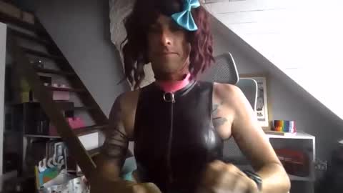 sluttytoy83 online show from 1, 6, 2026
