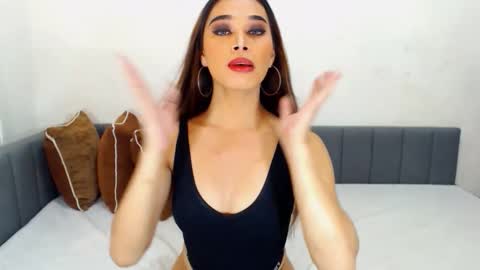 Snapshot of sluttywhore_angel chatting on 14, 1, 2026 JANE AND MARY online show from 14, 1, 2026