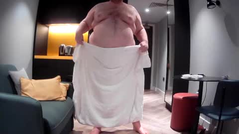 Snapshot of slutwhorentertainer chatting on 25, 12, 2024 SlutWhoreNtertainer online show from 25, 12, 2024