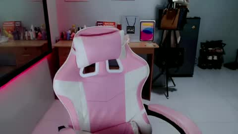 Snapshot of slutxcums_farrah69 chatting on 17, 7, 2026 Dont forget to follow me give me thumbs upIm a New kataluna online show from 17, 7, 2026