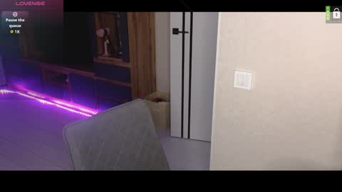 Emily online show from 4, 12, 2025