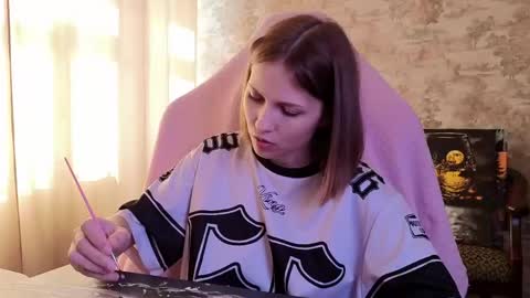 Snapshot of small_emma0 chatting on 7, 5, 2026 Emma online show from 7, 5, 2026