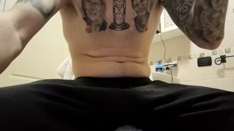 Snapshot of smallone8825 chatting on 25, 1, 2025 smallone8825 online show from 25, 1, 2025