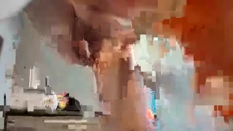 Snapshot of smallone8825 chatting on 22, 9, 2025 smallone8825 online show from 22, 9, 2025