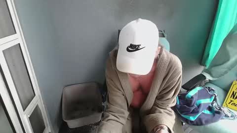 Daddy online show from 3, 2, 2025