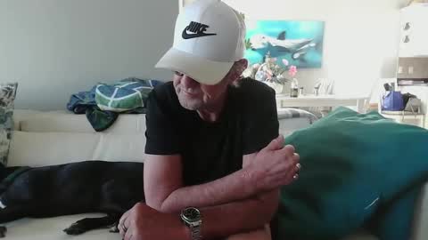 Daddy online show from 5, 2, 2025