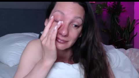Anna no bbbbybybbabebyy just Anna. And dont call me mom please. online show from 26, 4, 2026