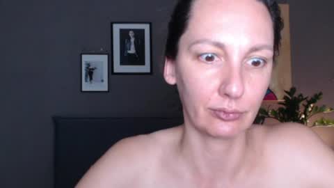 Anna no bbbbybybbabebyy just Anna. And dont call me mom please. online show from 11, 7, 2026