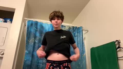 smalltshbigtits online show from 19, 11, 2025