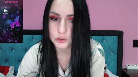 smile_cute_fox online show from 14, 12, 2025