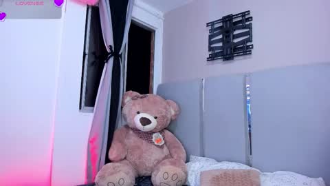 Snapshot of smiledivinity chatting on 19, 3, 2026 smiledivinity online show from 19, 3, 2026