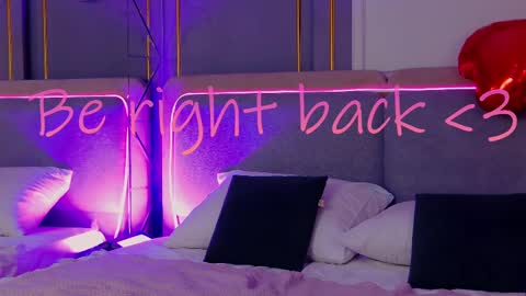 Snapshot of smiley_mia_ chatting on 16, 2, 2025 Mia online show from 16, 2, 2025