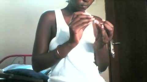 Snapshot of smileykesh chatting on 17, 11, 2025 smileykesh online show from 17, 11, 2025