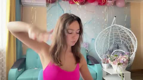 Snapshot of smiling_riddle chatting on 27, 10, 2025 smiling_riddle online show from 27, 10, 2025