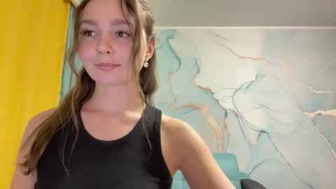 Snapshot of smiling_riddle chatting on 6, 2, 2026 smiling_riddle online show from 6, 2, 2026